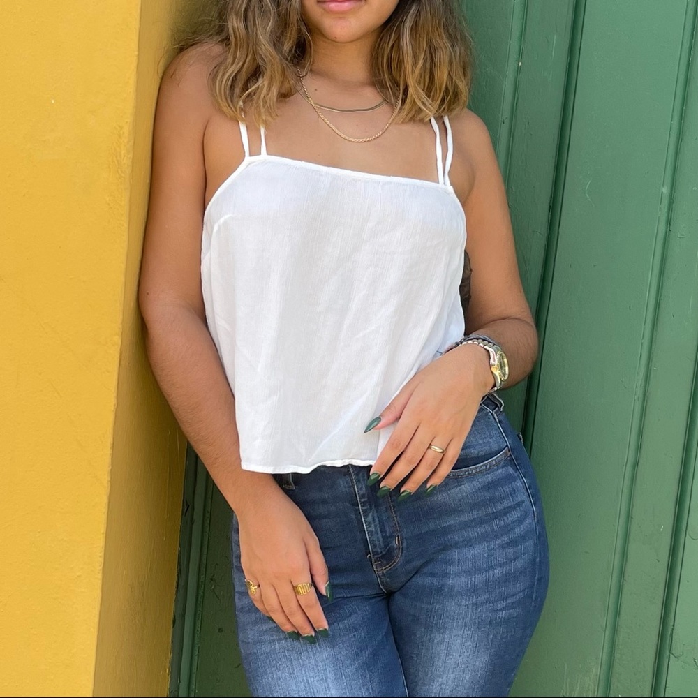 🛍 Blusa blanca | Used like new 
$5.00 | Small

DM for more info 📩